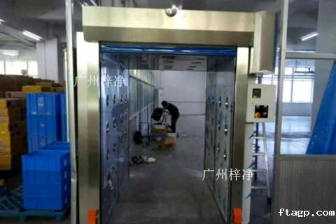 快速卷帘门货淋室图片